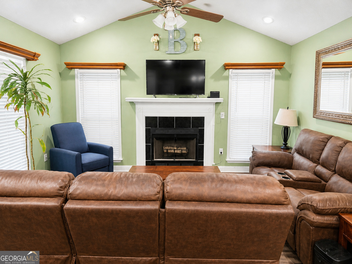 105 Easy Street Dublin, GA 31021 - Photo 2 of 13
