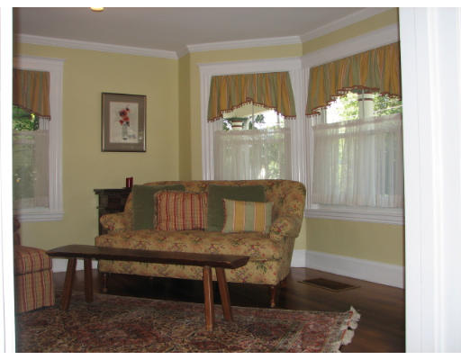 43 Marion Road Watertown, MA 02472 - Photo 4 of 13