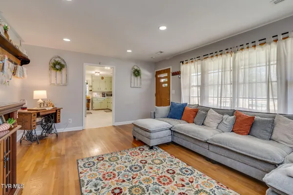 $319,000 | 2412 Highway 11E, Telford, TN 37690