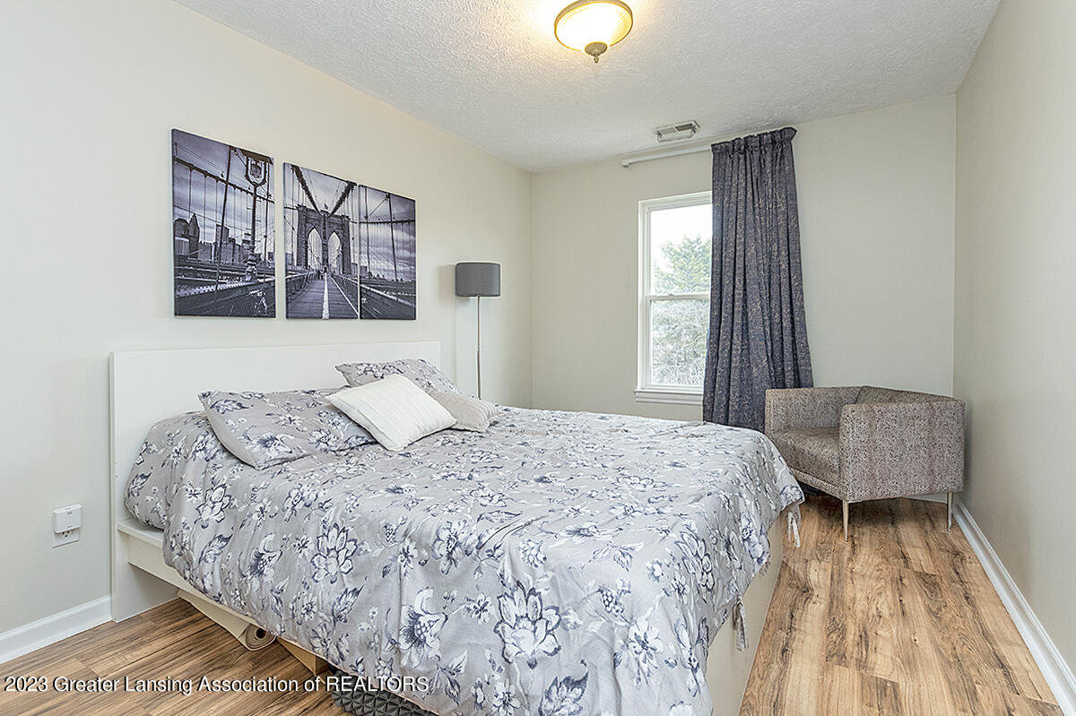 1333 Coolidge Road, Unit 14 East Lansing, MI 48823 - Photo 17 of 22 Bedroom #2