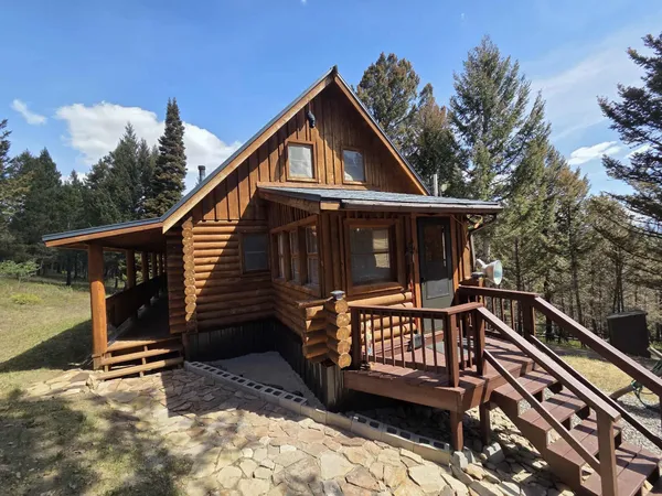 $750,500 | 44 Porcupine Drive, Dubois, WY 82513