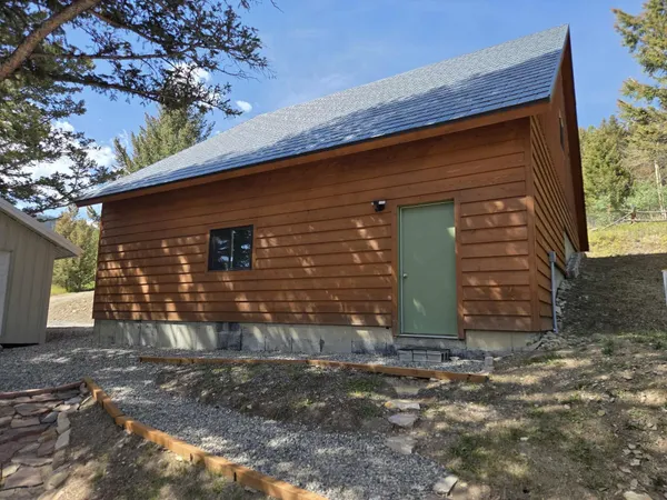 $750,500 | 44 Porcupine Drive, Dubois, WY 82513
