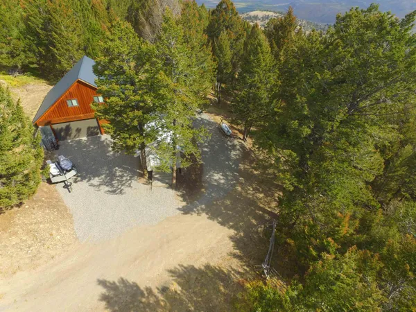 $750,500 | 44 Porcupine Drive, Dubois, WY 82513