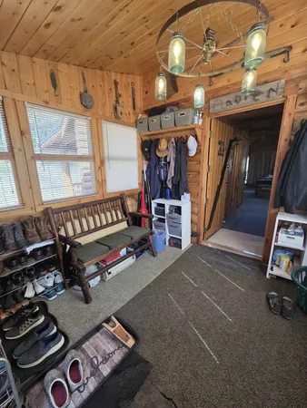 $750,500 | 44 Porcupine Drive, Dubois, WY 82513