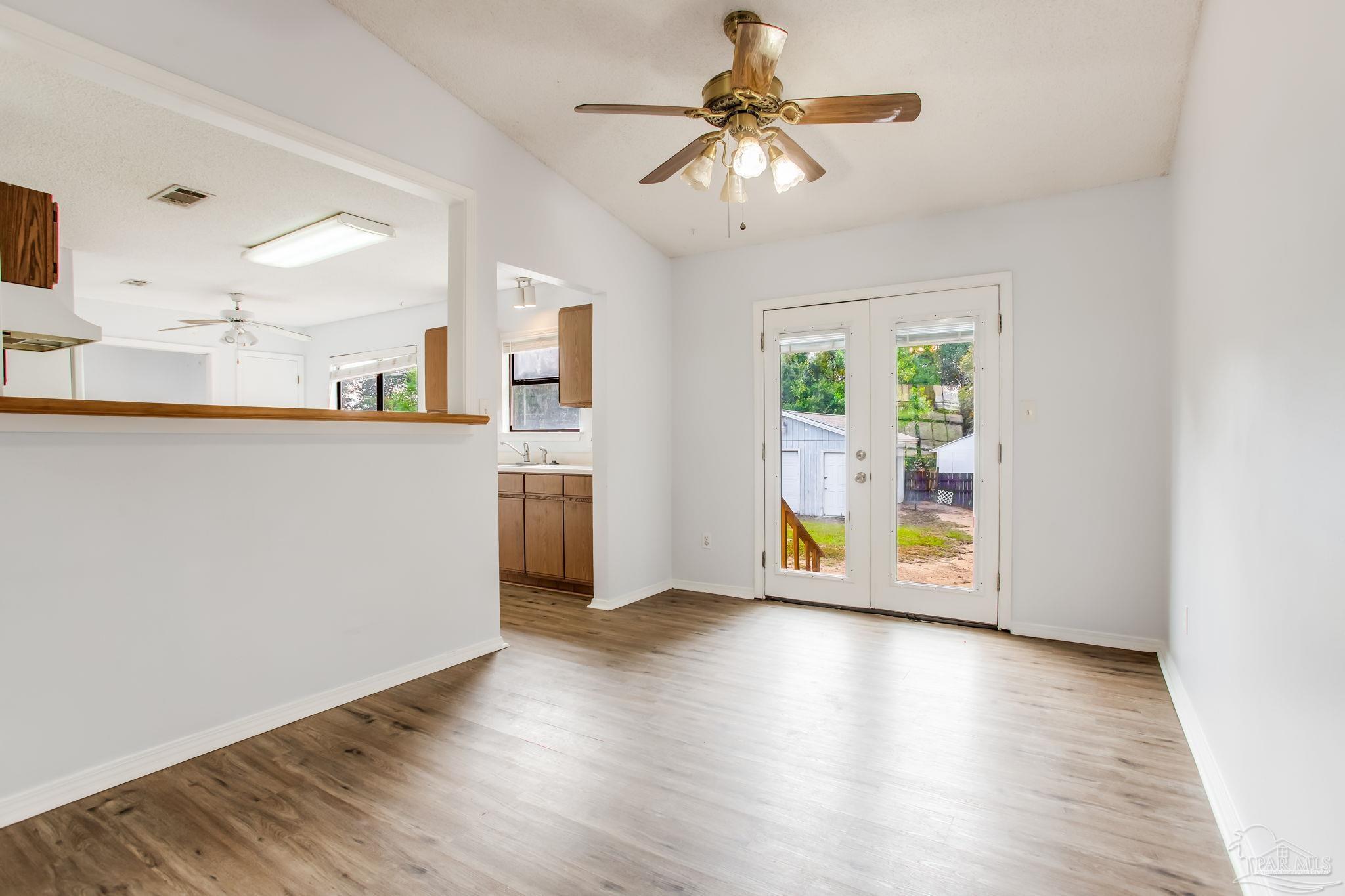 6718 Bellview Pines Road Pensacola, FL 32526 - Photo 3 of 25