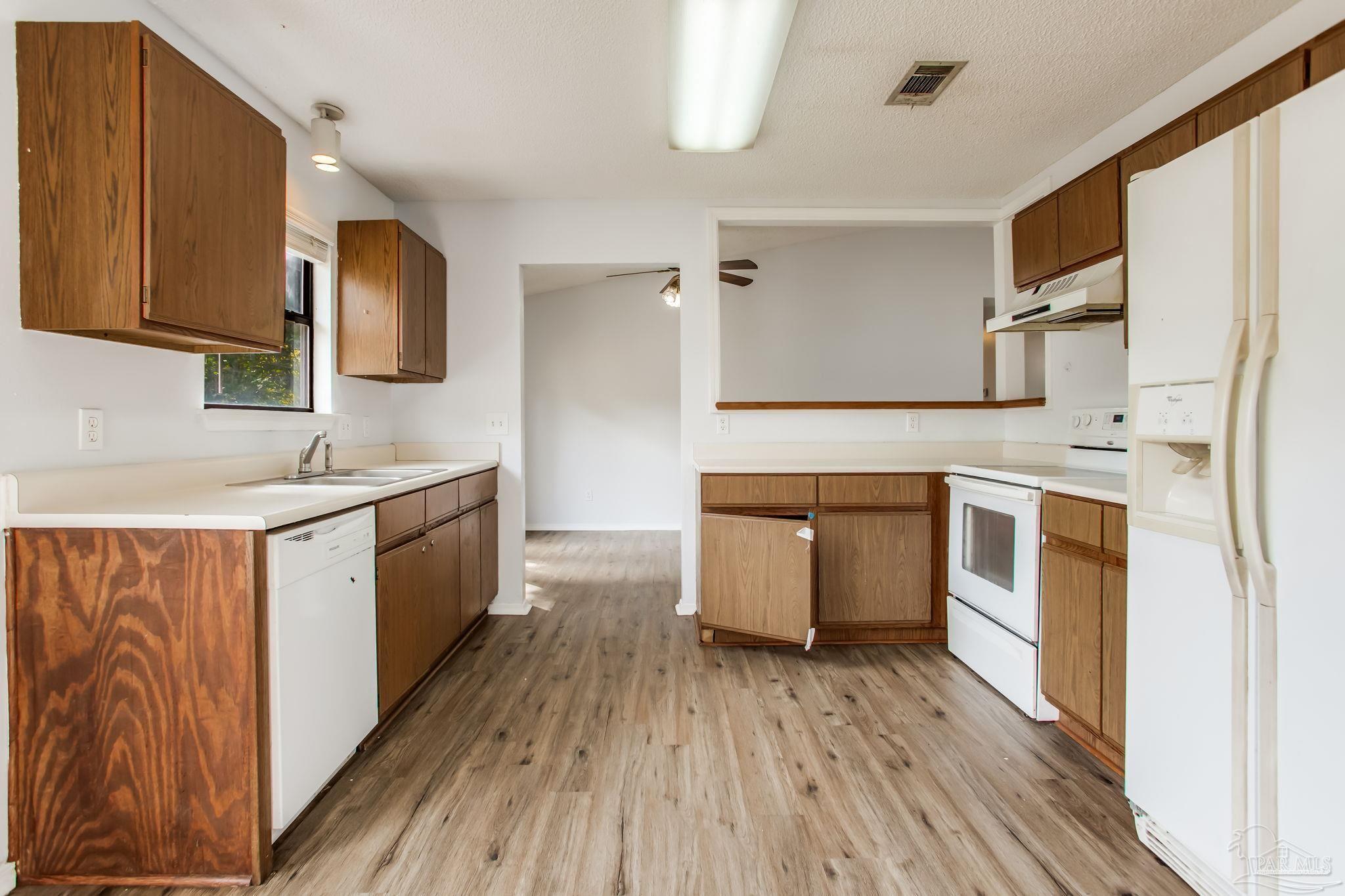 6718 Bellview Pines Road Pensacola, FL 32526 - Photo 7 of 25