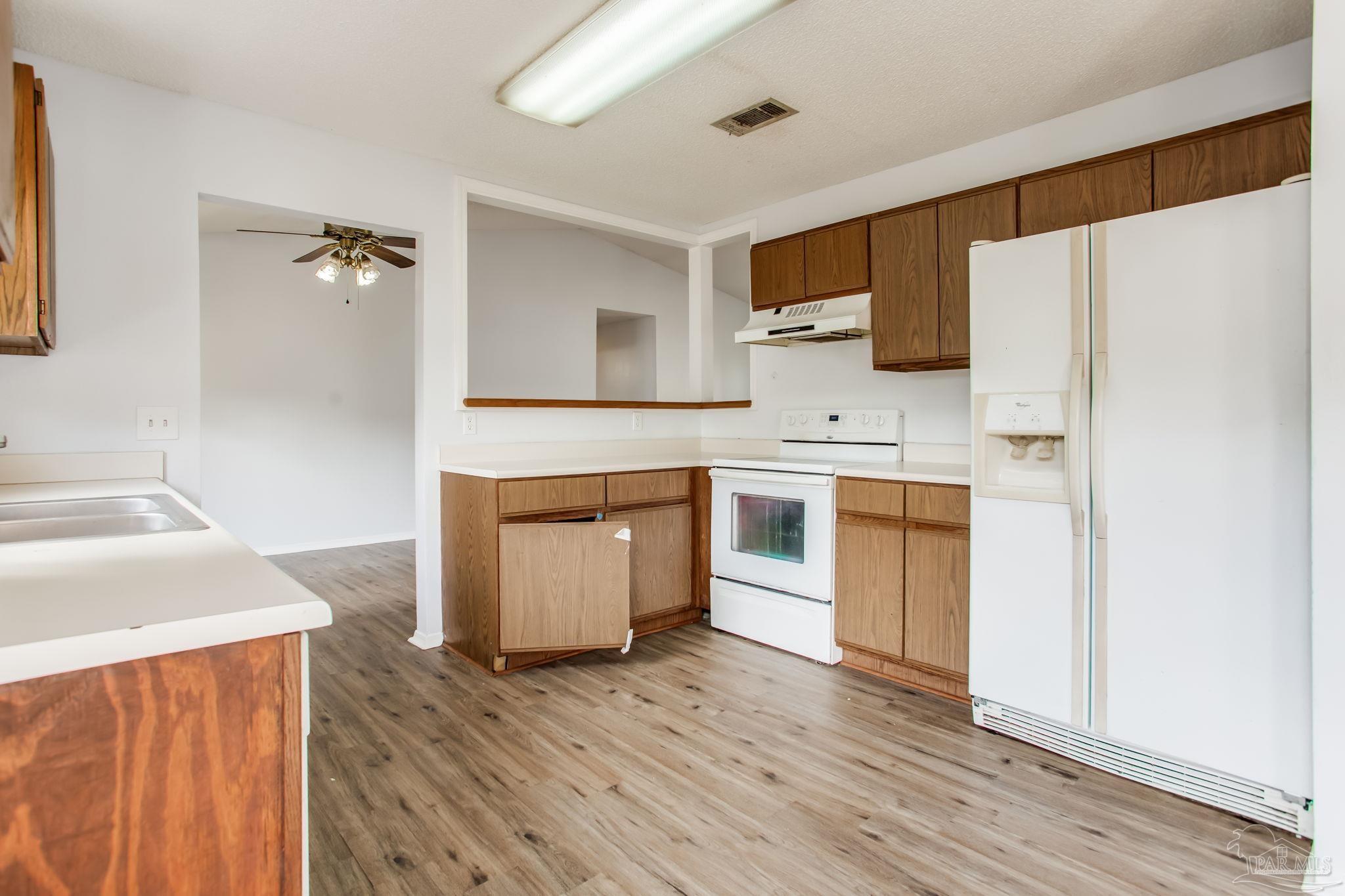 6718 Bellview Pines Road Pensacola, FL 32526 - Photo 9 of 25