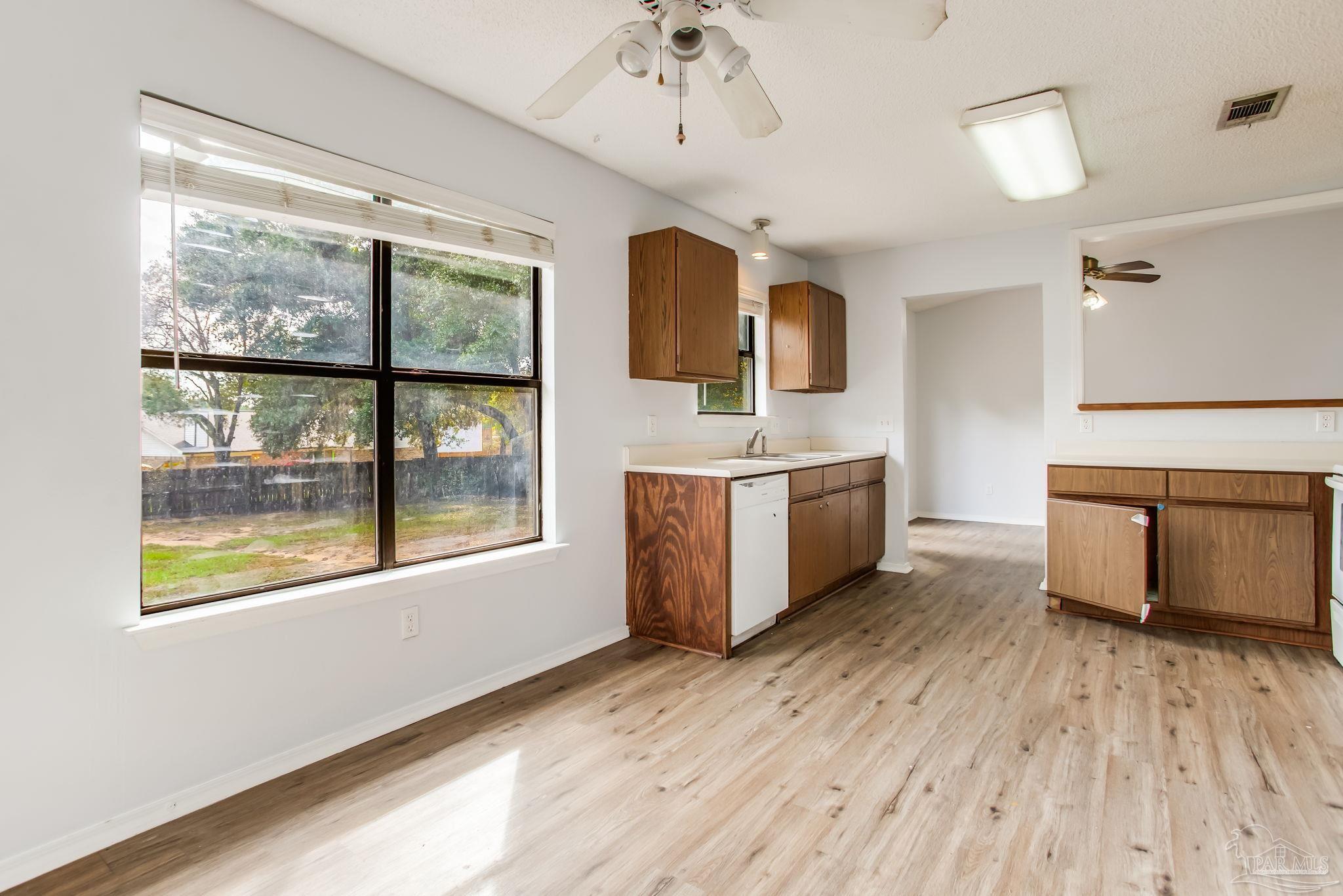 6718 Bellview Pines Road Pensacola, FL 32526 - Photo 10 of 25