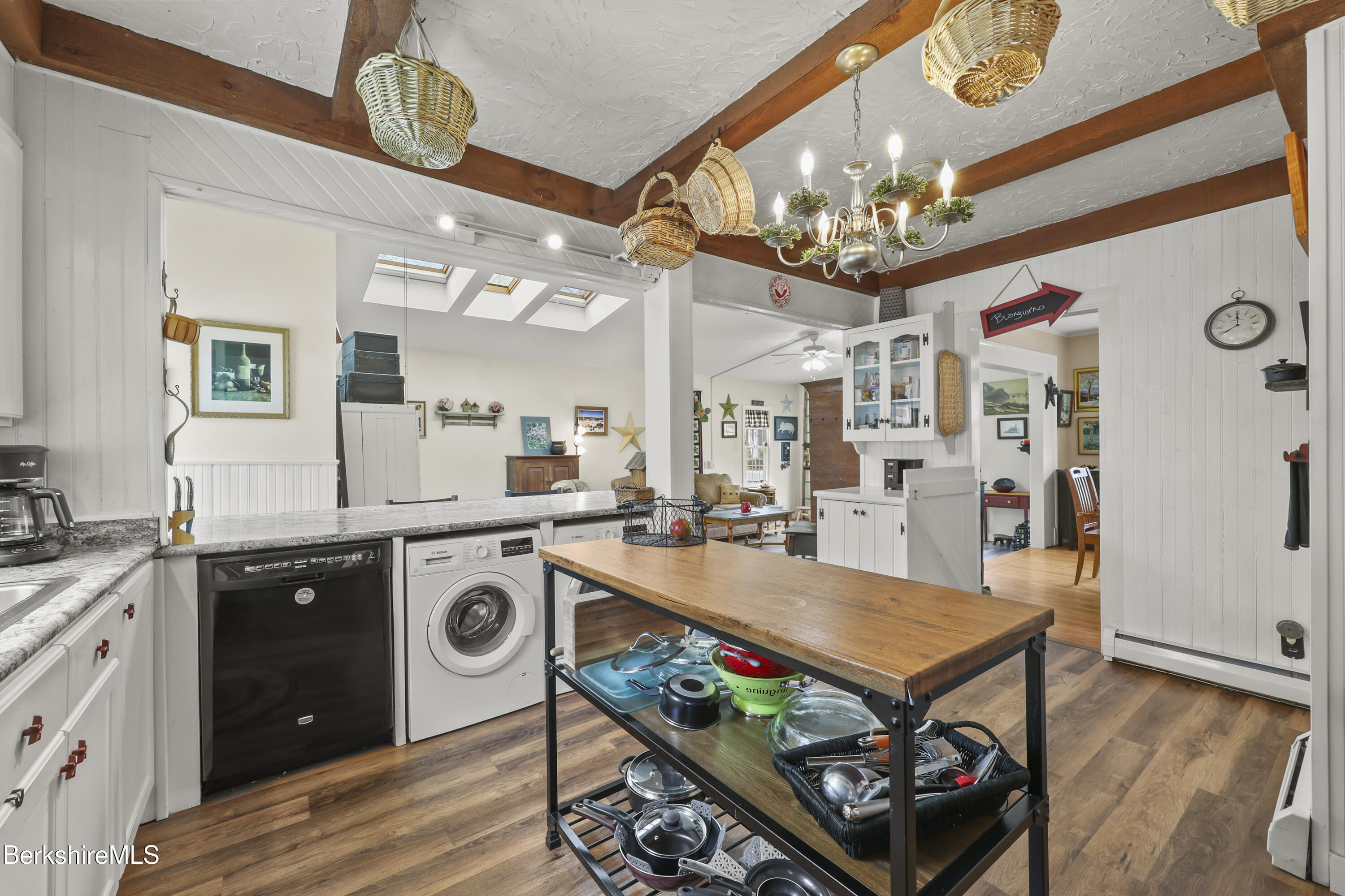 133 Pomeroy Avenue Pittsfield, MA 01201 - Photo 17 of 50 kitchen