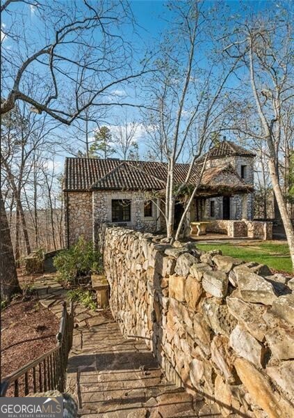 2100 West Wesley Road Northwest Atlanta, GA 30327 - Photo 37 of 42 Stairs to back patio and trailhead