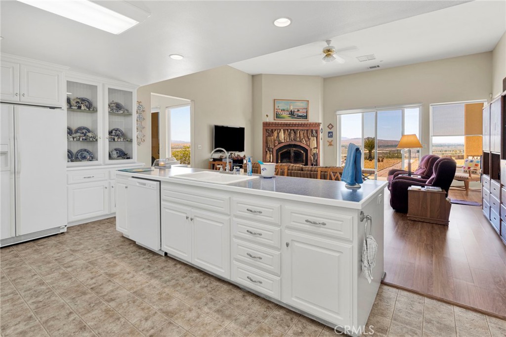 16222 Wild Road Helendale, CA 92342 - Photo 17 of 75