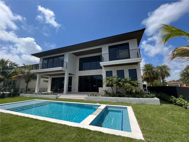 $55,000 | 13085 Coronado Terrace, North Miami, FL 33181