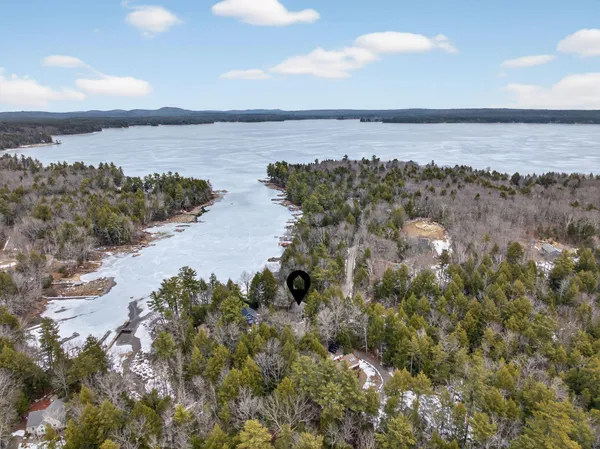 $1,700,000 | 36 Whittemore Cove Road, Raymond, ME 04071