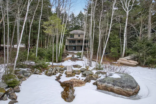 $1,700,000 | 36 Whittemore Cove Road, Raymond, ME 04071