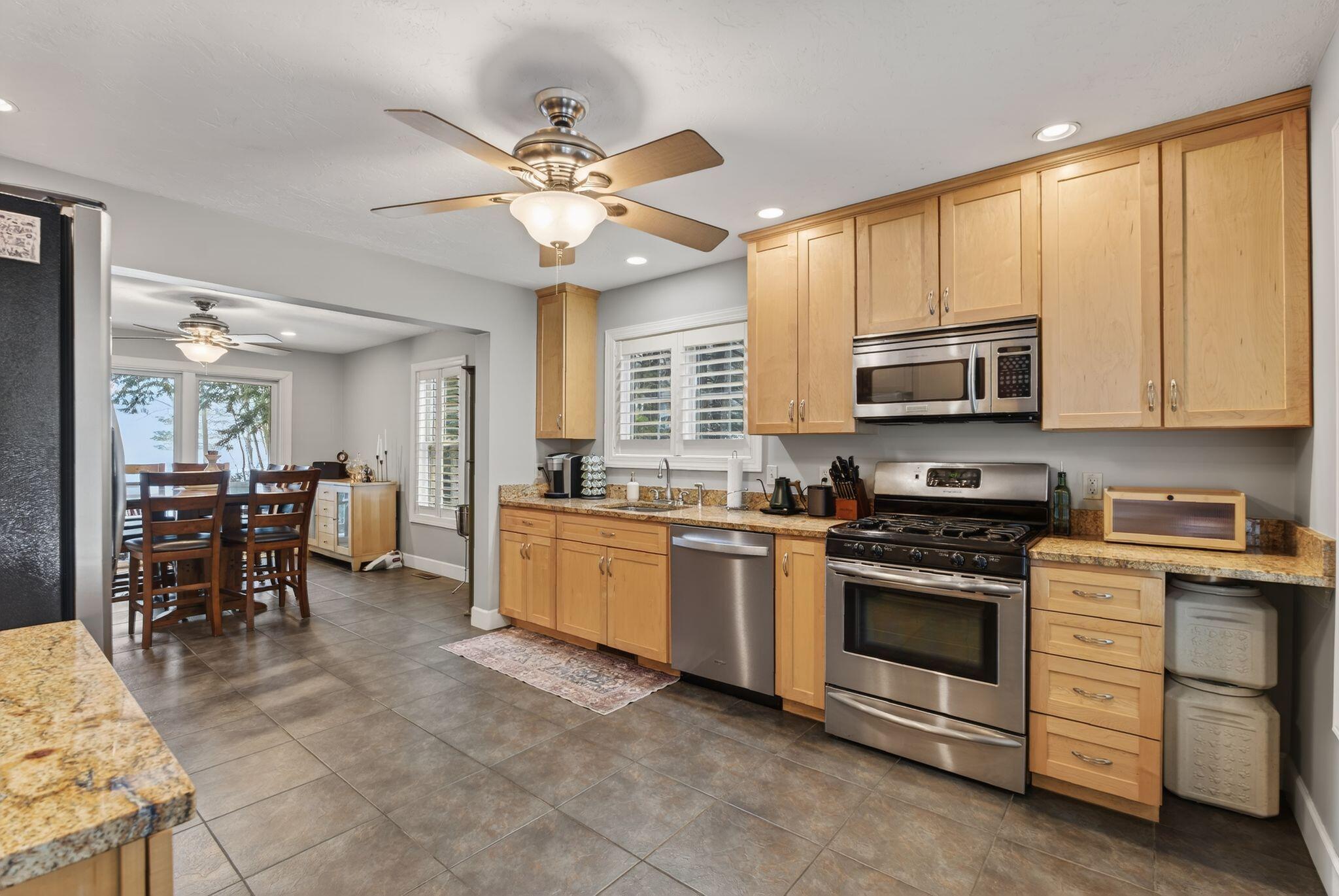 36 Whittemore Cove Road Raymond, ME 04071 - Photo 15 of 79 34_DSC03367