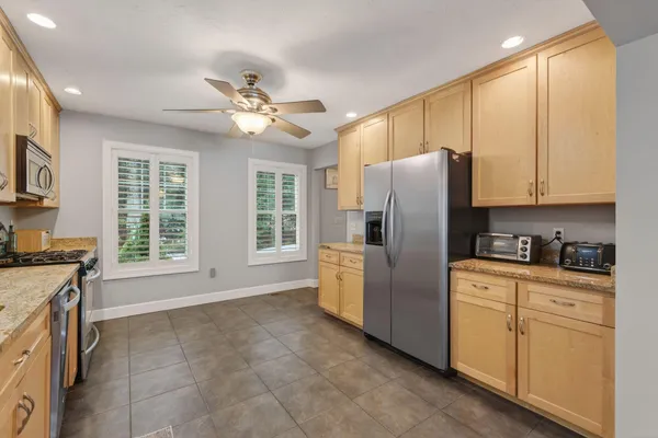 $1,650,000 | 36 Whittemore Cove Road, Raymond, ME 04071