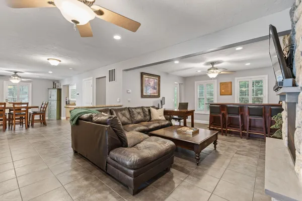 $1,700,000 | 36 Whittemore Cove Road, Raymond, ME 04071