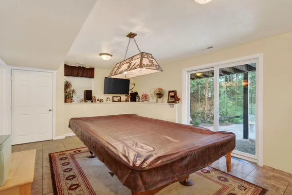 $1,700,000 | 36 Whittemore Cove Road, Raymond, ME 04071