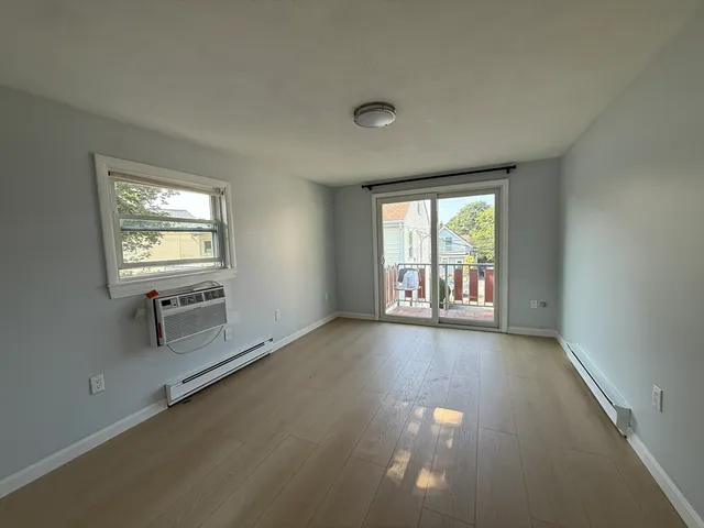 $2,250 | 100 Central Street, Unit 4, Waltham, MA 02453