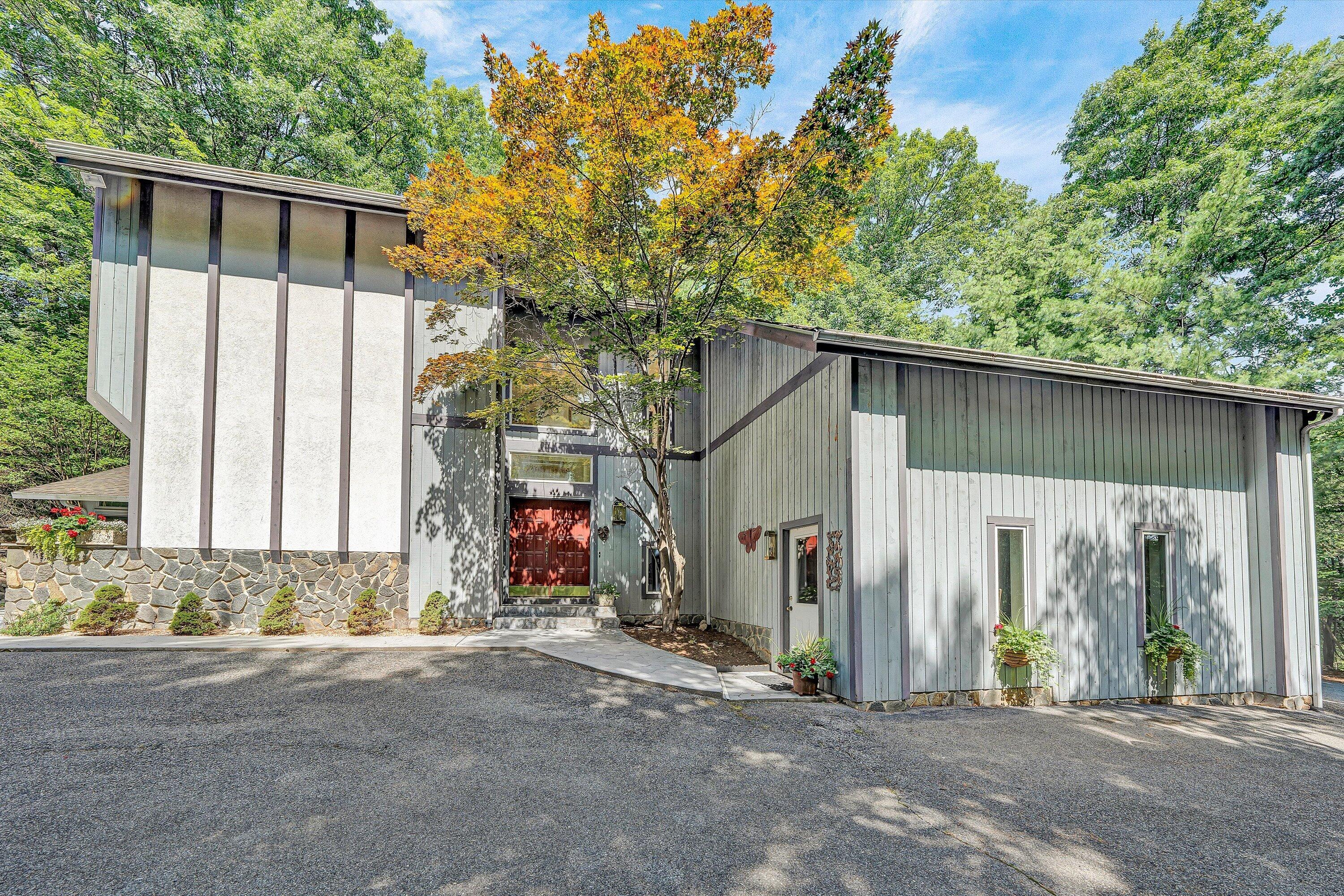 1280 Longview Road Roanoke, VA 24018 - Photo 52 of 53 06-DSC00064