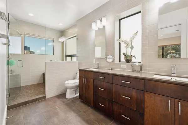 $5,300 | 1190 Navasota Street, Austin, TX 78702