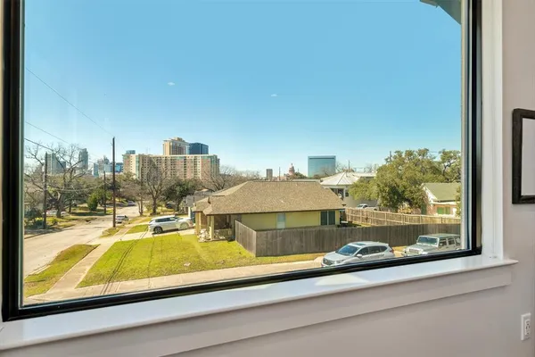 $5,300 | 1190 Navasota Street, Austin, TX 78702