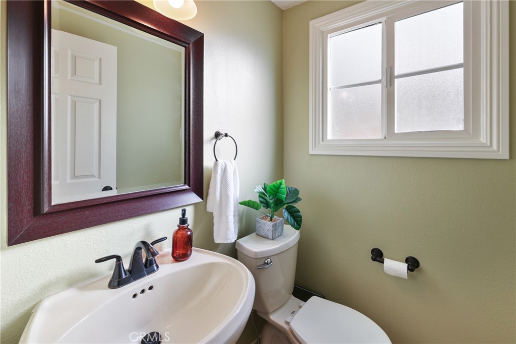 1142 Delay Street Brea, CA 92821 - Photo 27 of 63