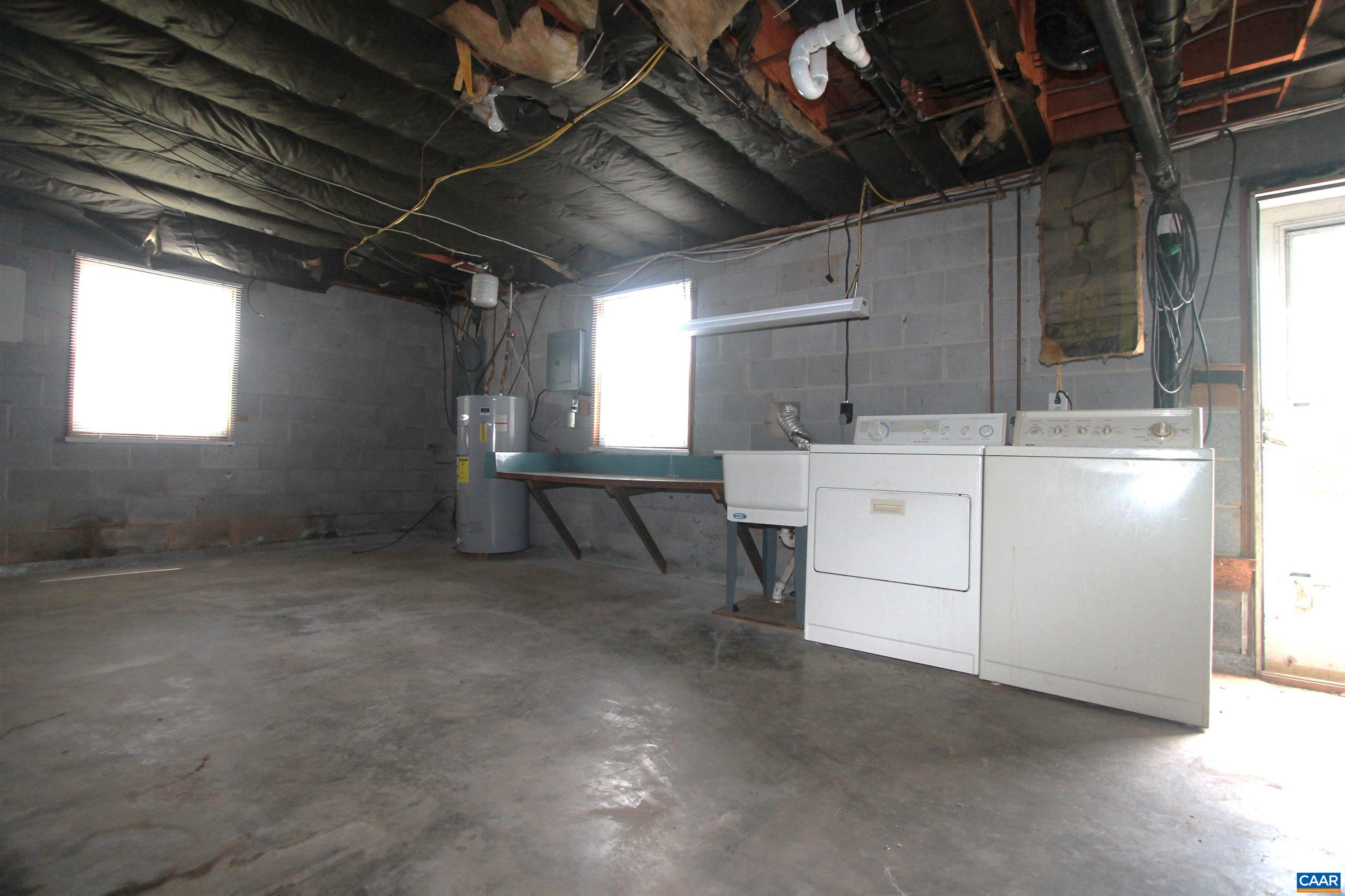 5649 Park Road Crozet, VA 22932 - Photo 18 of 32 Gallery Image 18