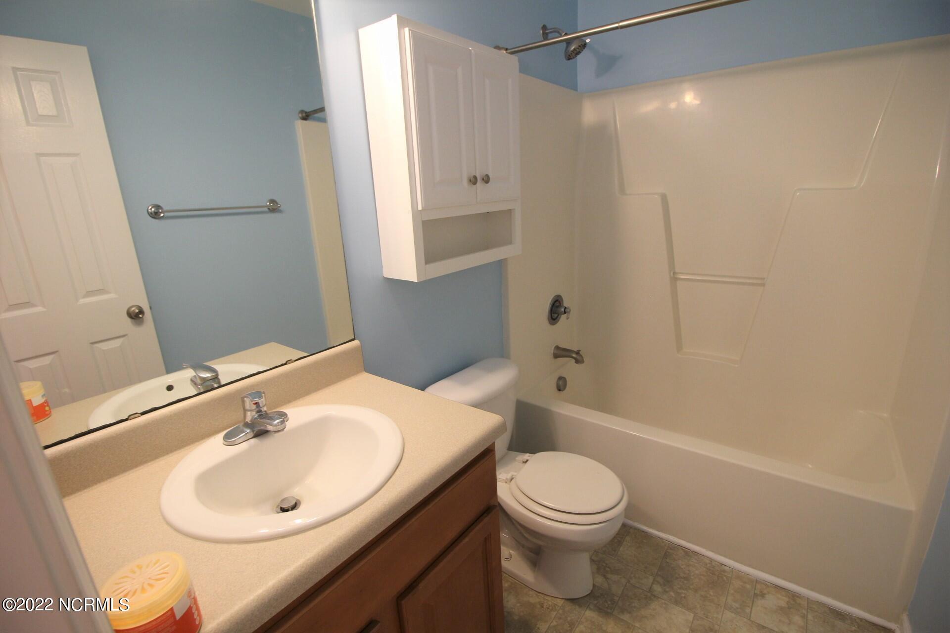 143 Apache Trail Havelock, NC 28532 - Photo 24 of 27 Guest bathroom