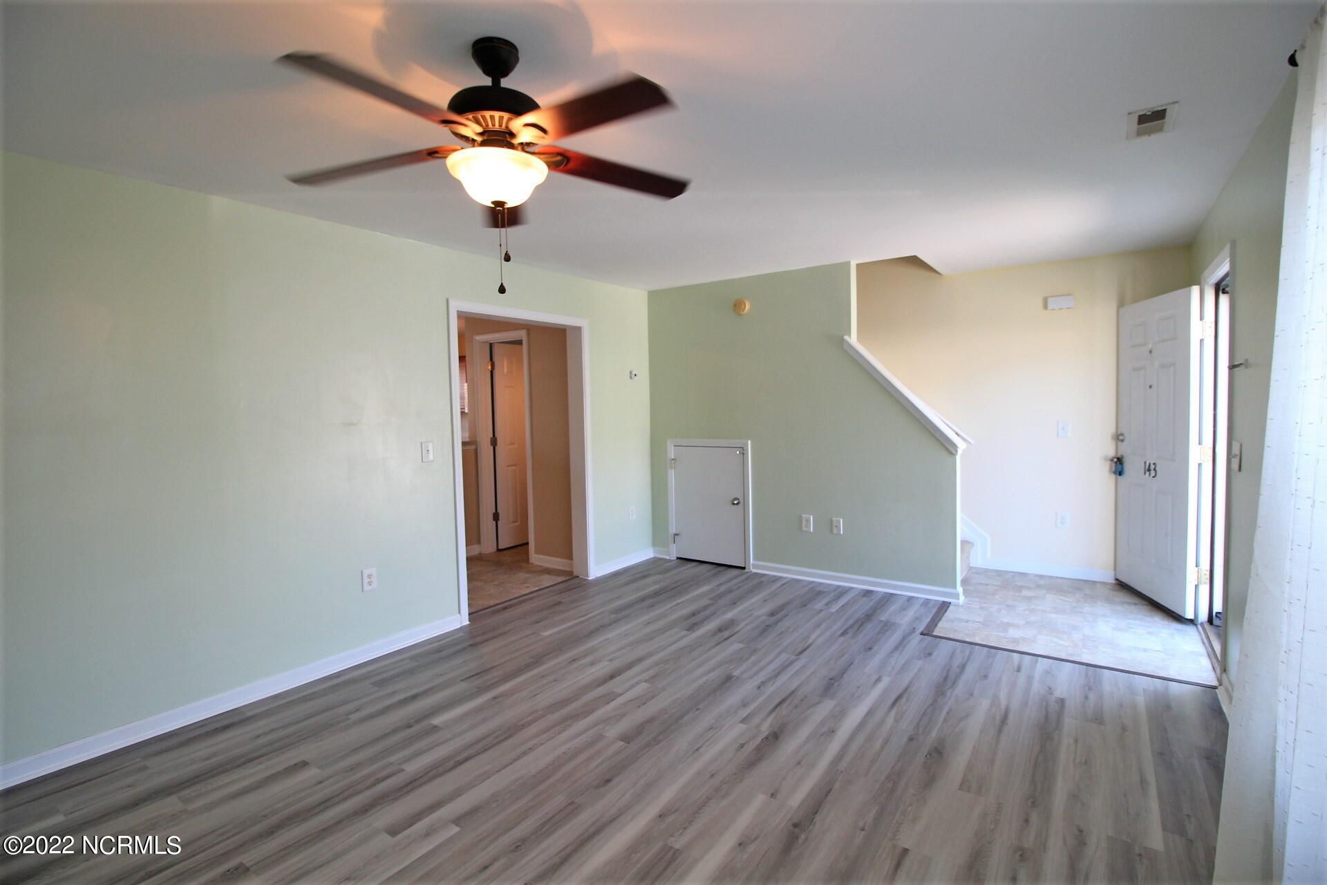 143 Apache Trail Havelock, NC 28532 - Photo 5 of 27 IMG_6972