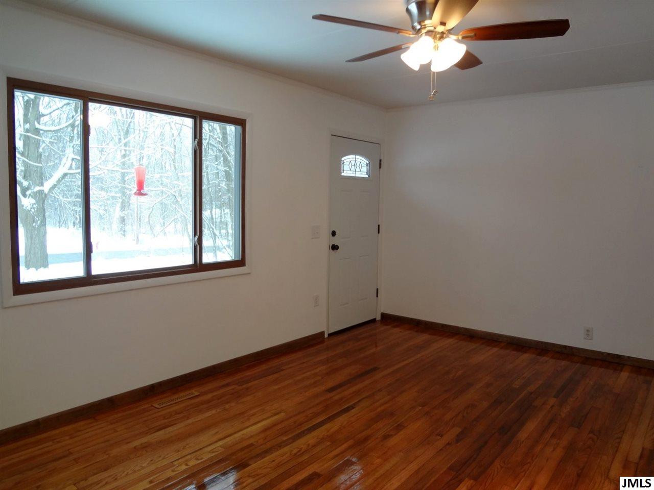 5400 South Draper Jackson, MI 49201 - Photo 8 of 16 Photo 8