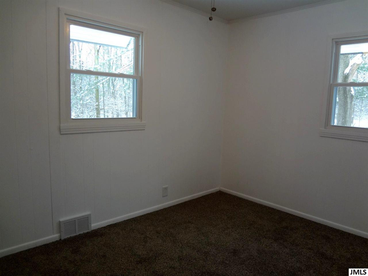 5400 South Draper Jackson, MI 49201 - Photo 9 of 16 Photo 9
