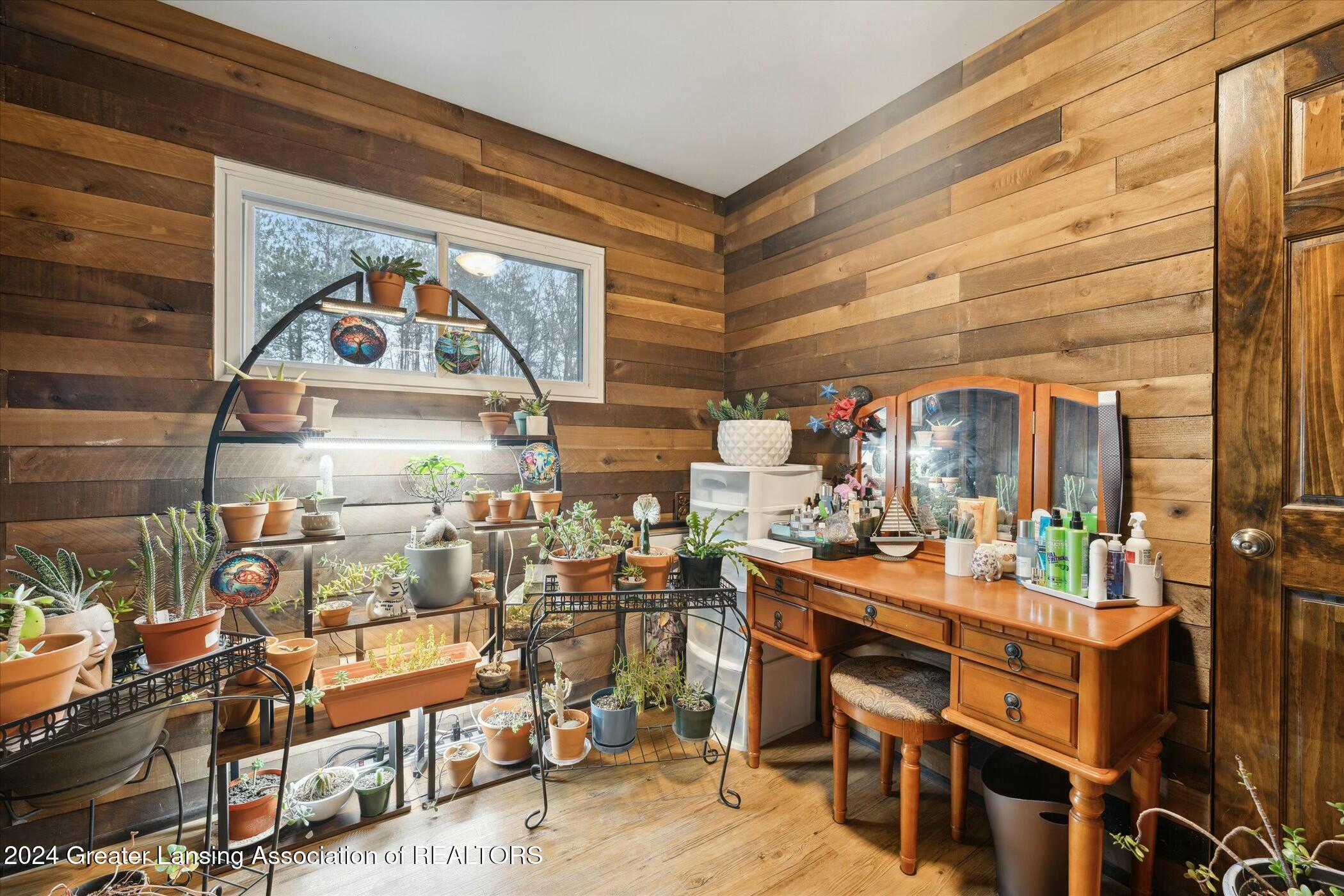 15407 Upton Road East Lansing, MI 48823 - Photo 23 of 58 tempImagedDOY3X