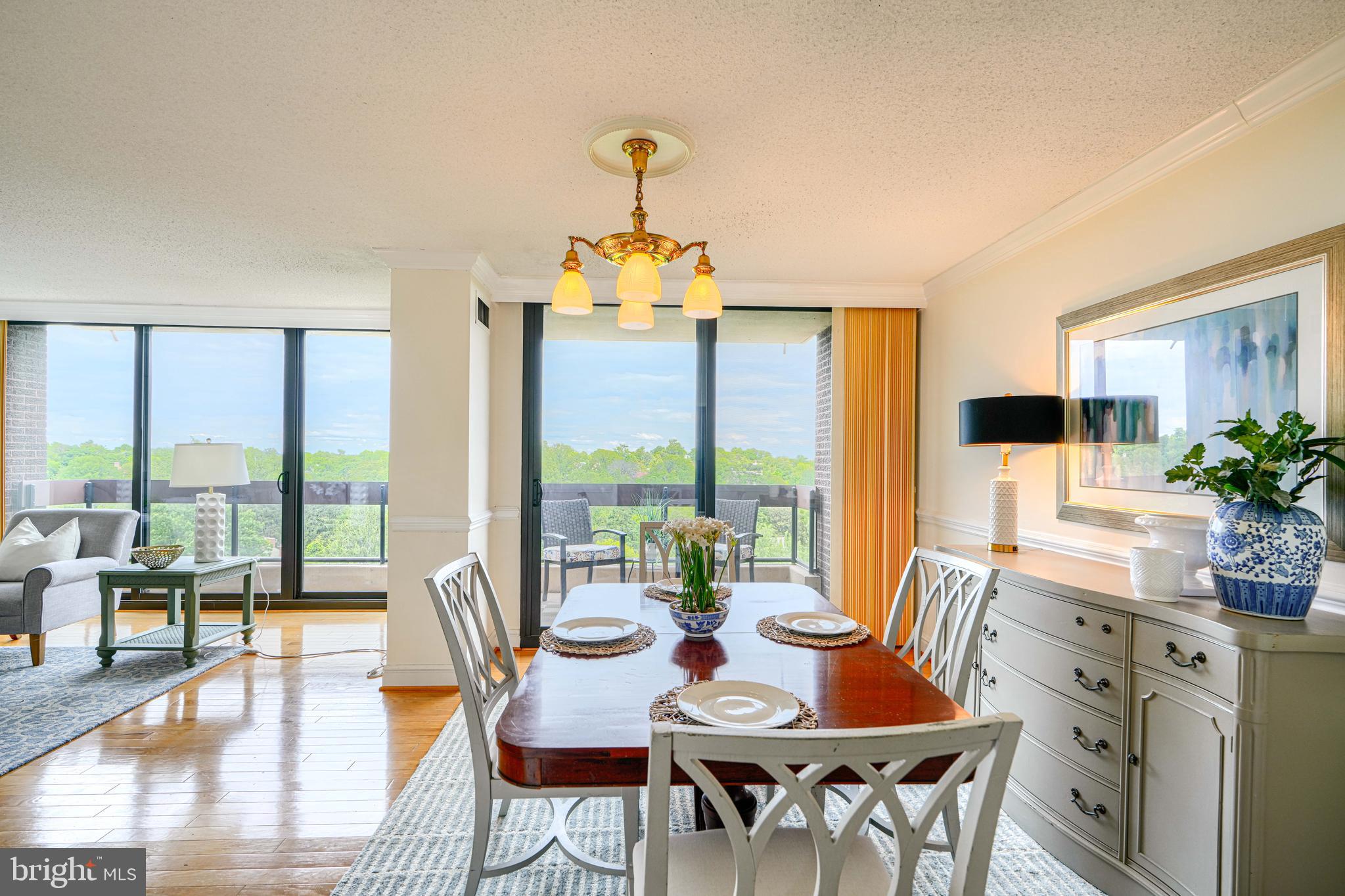 4100 North Charles Street, Unit 1010 Baltimore, MD 21218 - Photo 27 of 73 Dining area with amazing views