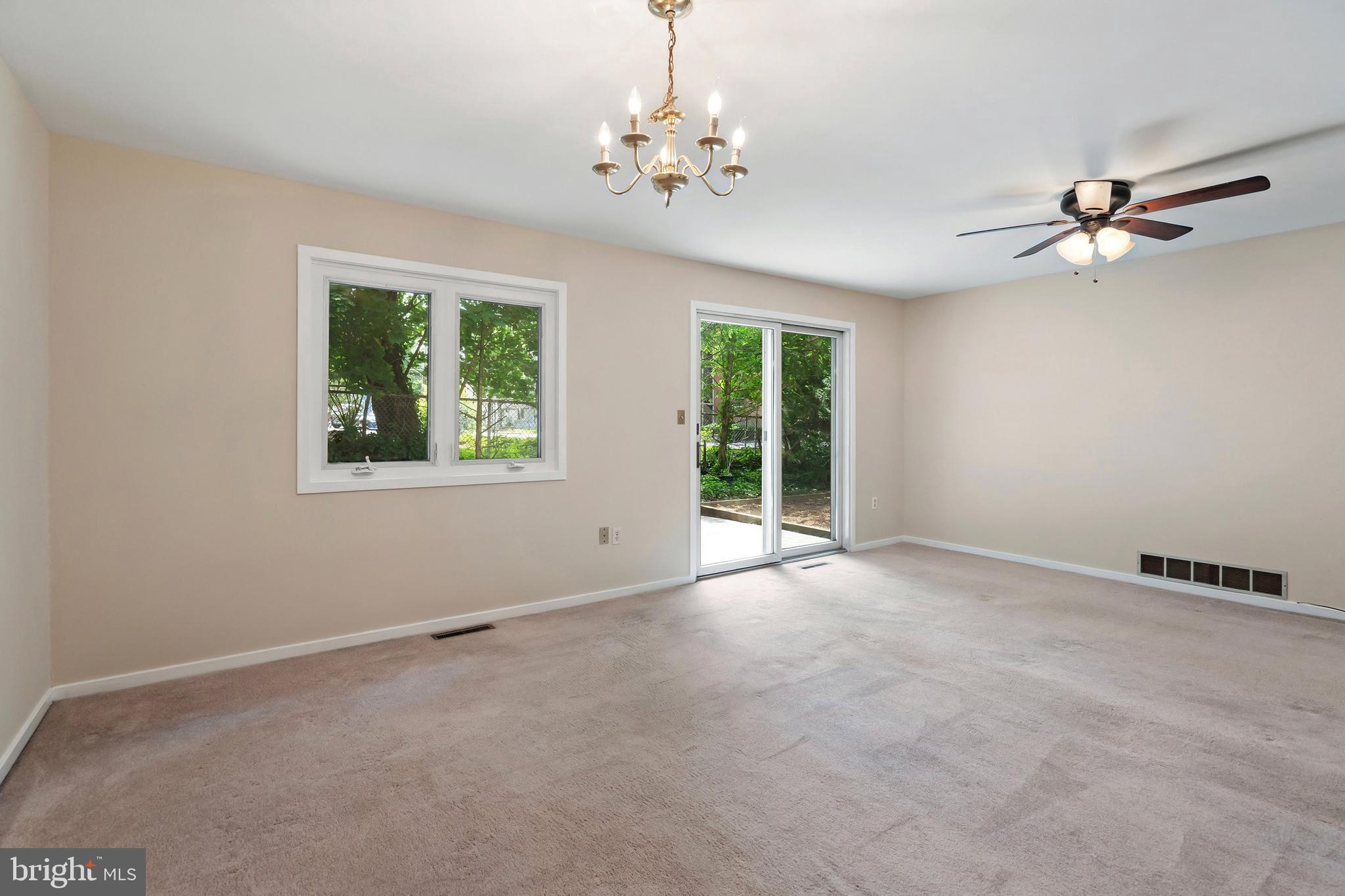 31 Academy Court Pennington, NJ 08534 - Photo 9 of 26