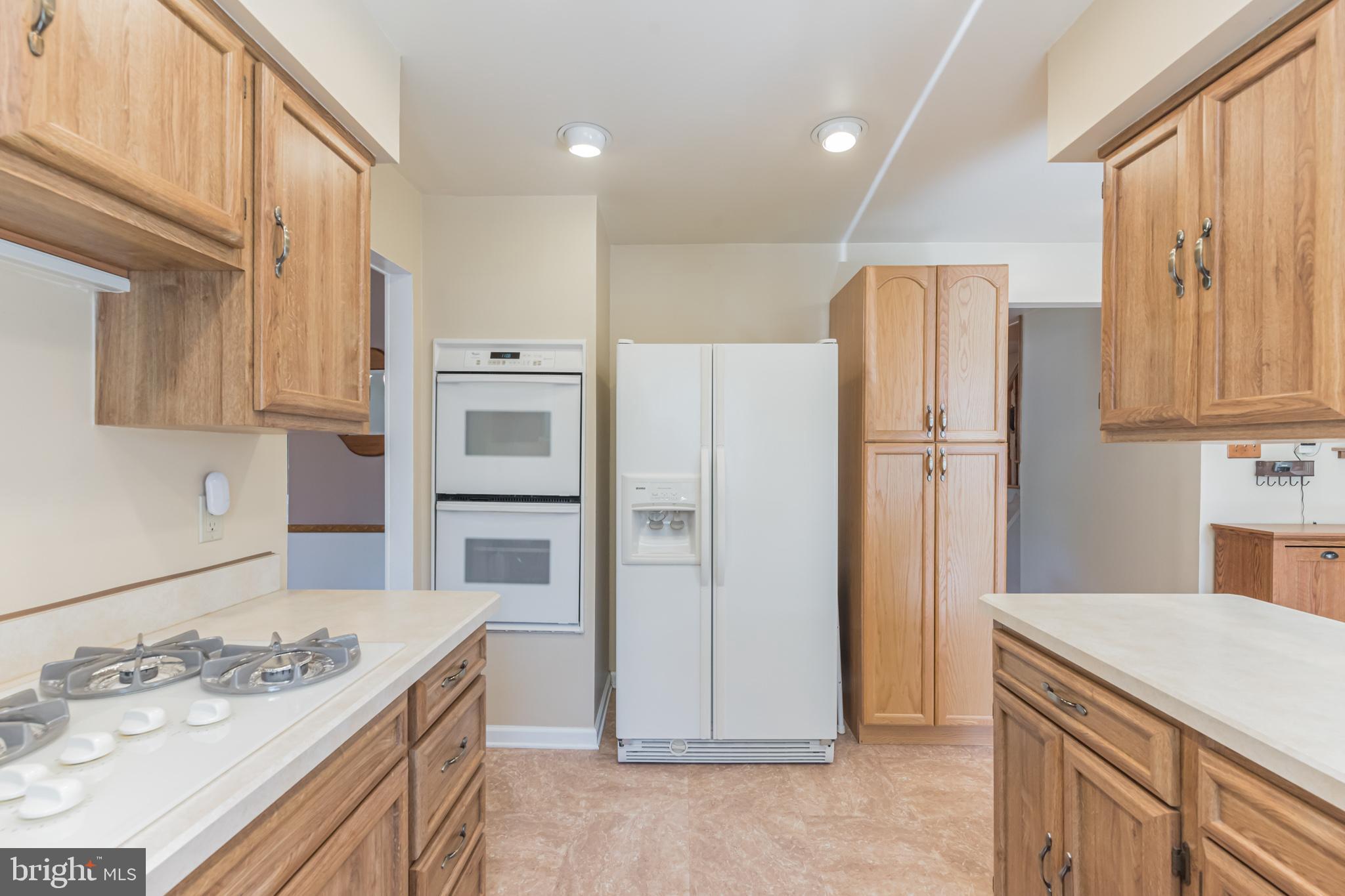 327 Surrey Road Cherry Hill, NJ 08002 - Photo 13 of 30 Gallery Image 13