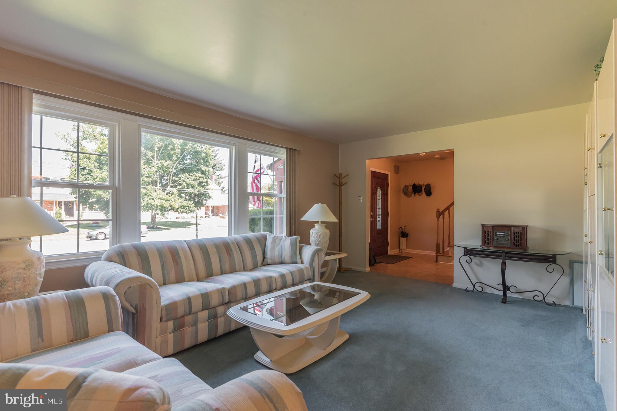 327 Surrey Road Cherry Hill, NJ 08002 - Photo 5 of 30 Gallery Image 5