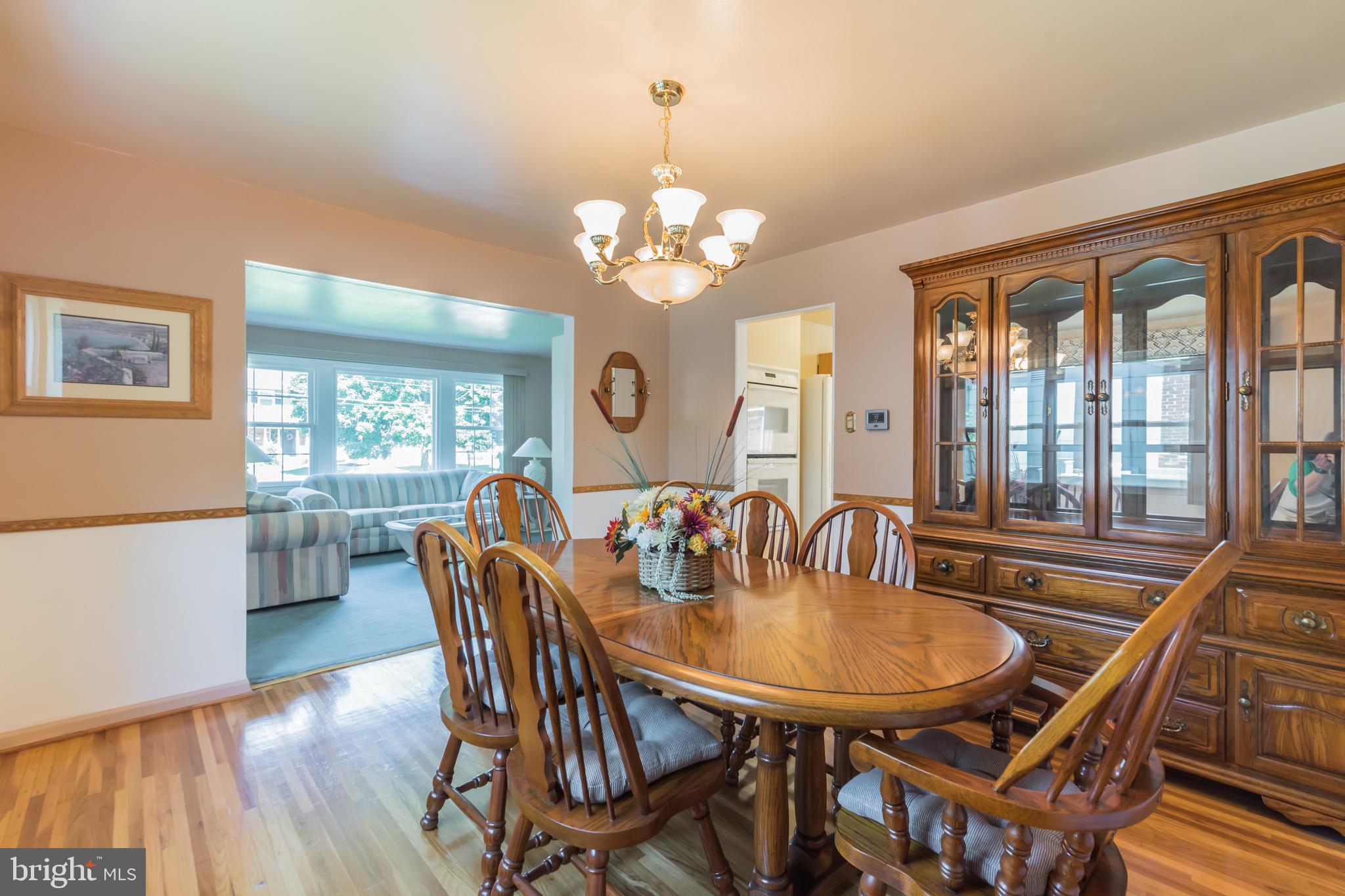 327 Surrey Road Cherry Hill, NJ 08002 - Photo 7 of 30 Gallery Image 7