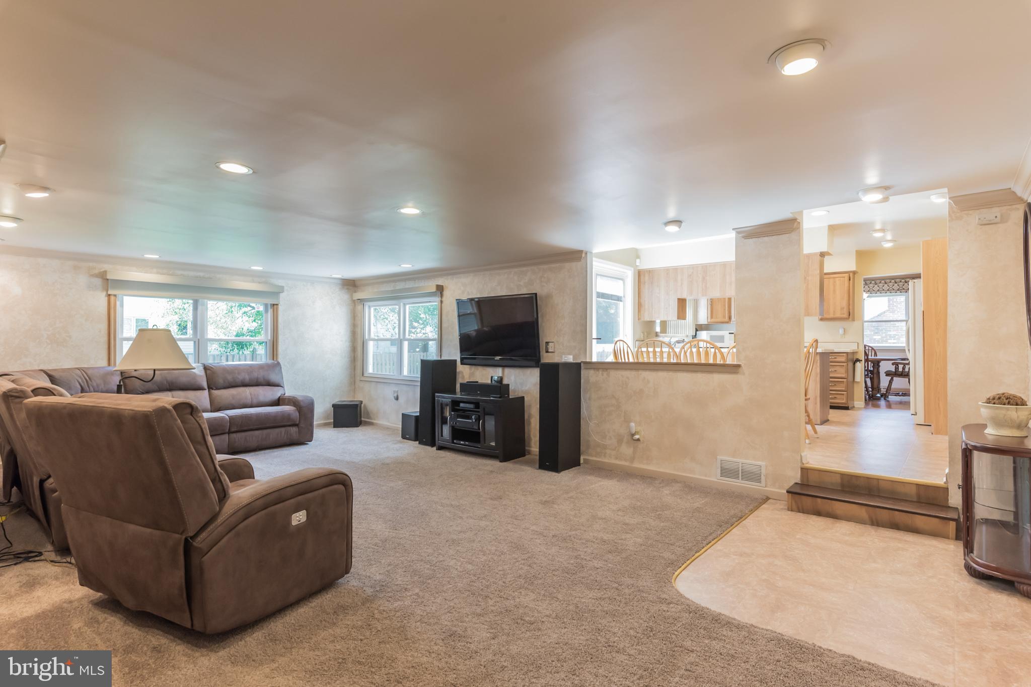 327 Surrey Road Cherry Hill, NJ 08002 - Photo 9 of 30 Gallery Image 9