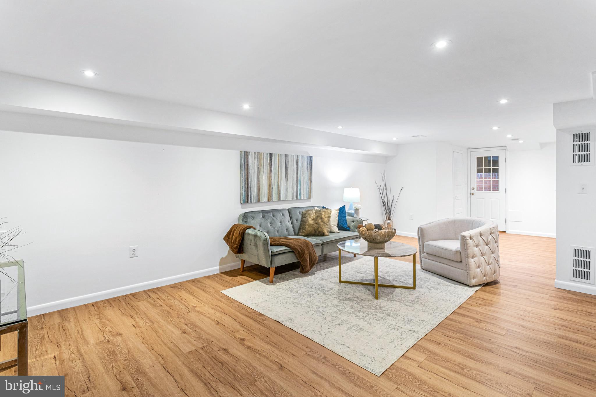 2408 Tunlaw Road Northwest Washington, DC 20007 - Photo 28 of 36