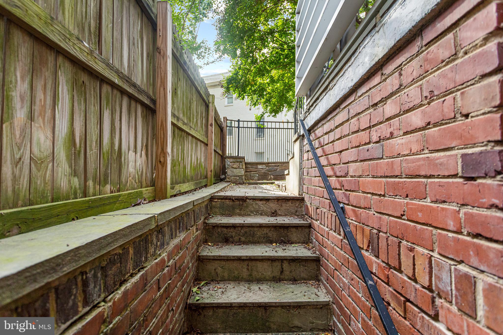 2408 Tunlaw Road Northwest Washington, DC 20007 - Photo 31 of 36