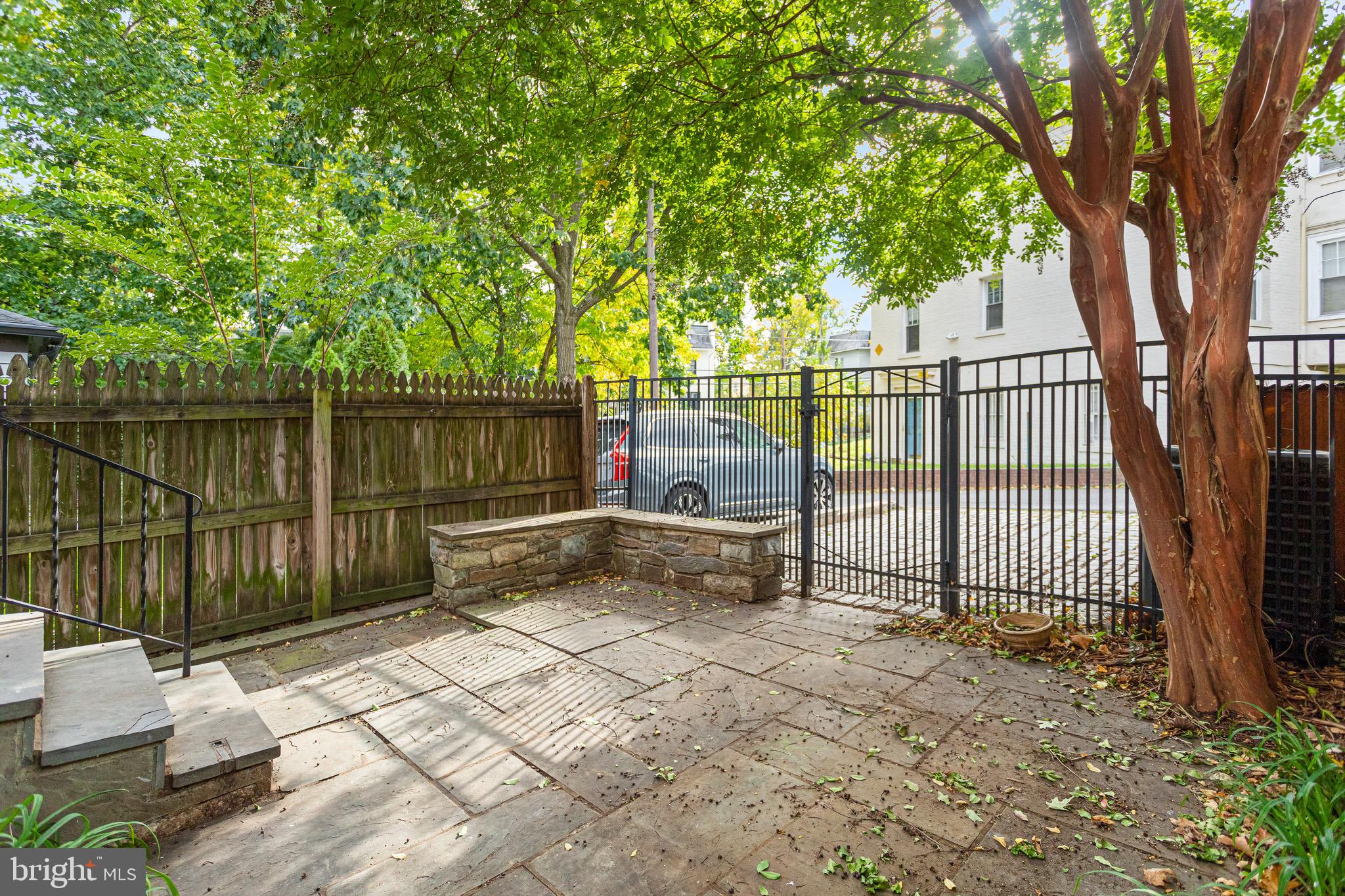 2408 Tunlaw Road Northwest Washington, DC 20007 - Photo 32 of 36
