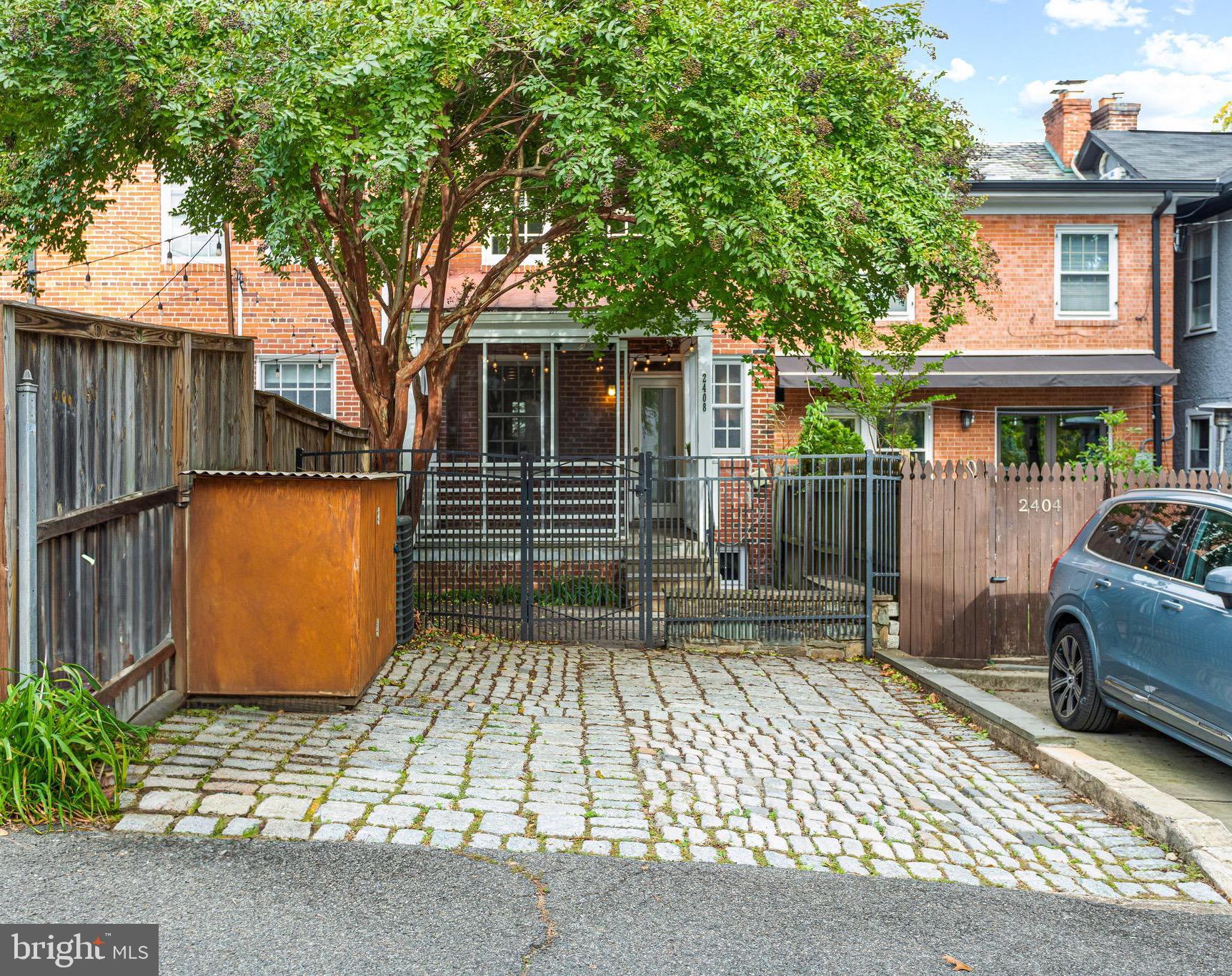 2408 Tunlaw Road Northwest Washington, DC 20007 - Photo 34 of 36