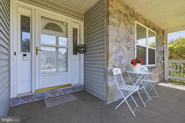 $525,000 | 207 East Cobblefield Court, Newark, DE 19713
