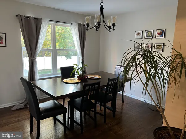 $525,000 | 207 East Cobblefield Court, Newark, DE 19713