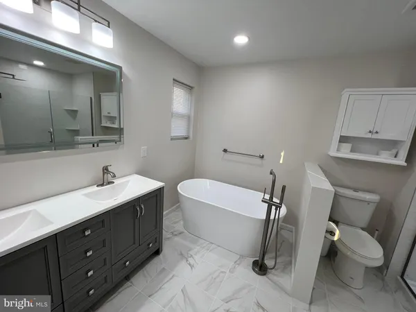 $525,000 | 207 East Cobblefield Court, Newark, DE 19713