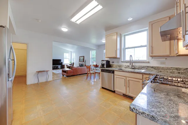 $409,900 | 2227 Trailside Lane, Wauconda, IL 60084