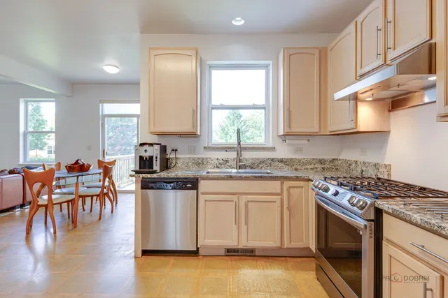 $409,900 | 2227 Trailside Lane, Wauconda, IL 60084