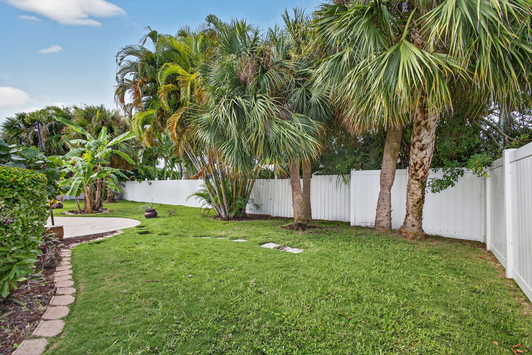 1206 Dolphin Road Singer Island, FL 33404 - Photo 64 of 65 Back Yard