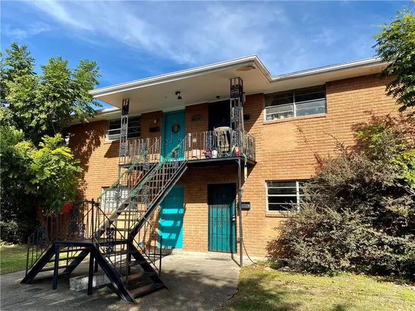 $1,200 | 4801 Dauphine Street, Unit B, New Orleans, LA 70117